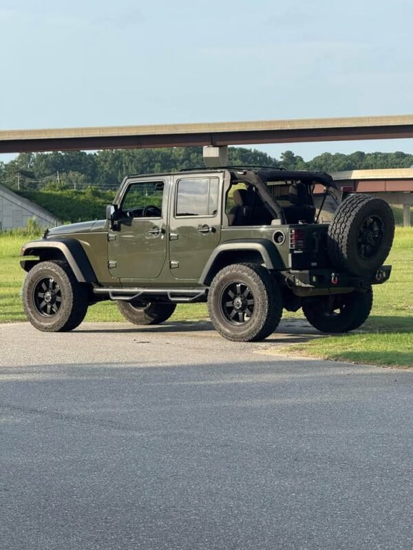 519940538_122335717670011356_7553980958153010746_n 2015 Jeep Wrangler Rubicon 76.000 millas