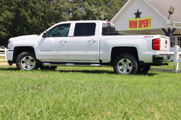 2017 Chevrolet Silverado 70.000 millas