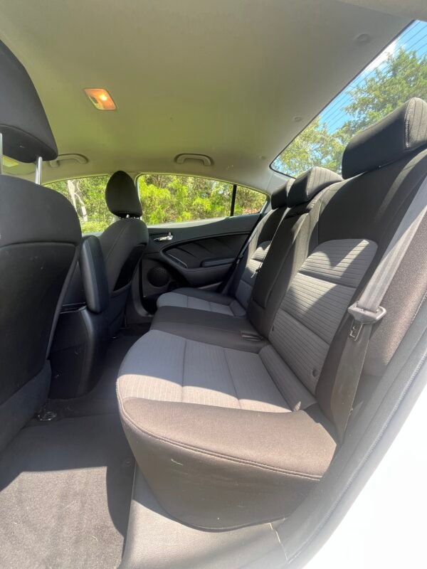 2015 Kia Forte 79.000 millas