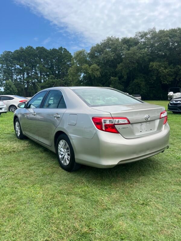 IMG_7220 2014 Toyota Camry 127.000 millas