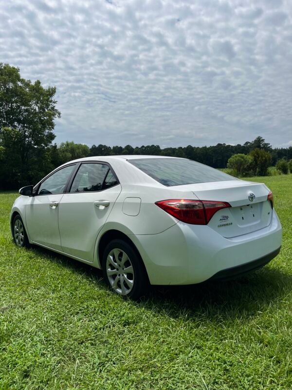 2017 Toyota Corolla 97.000 millas