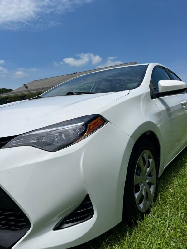2017 Toyota Corolla 97.000 millas