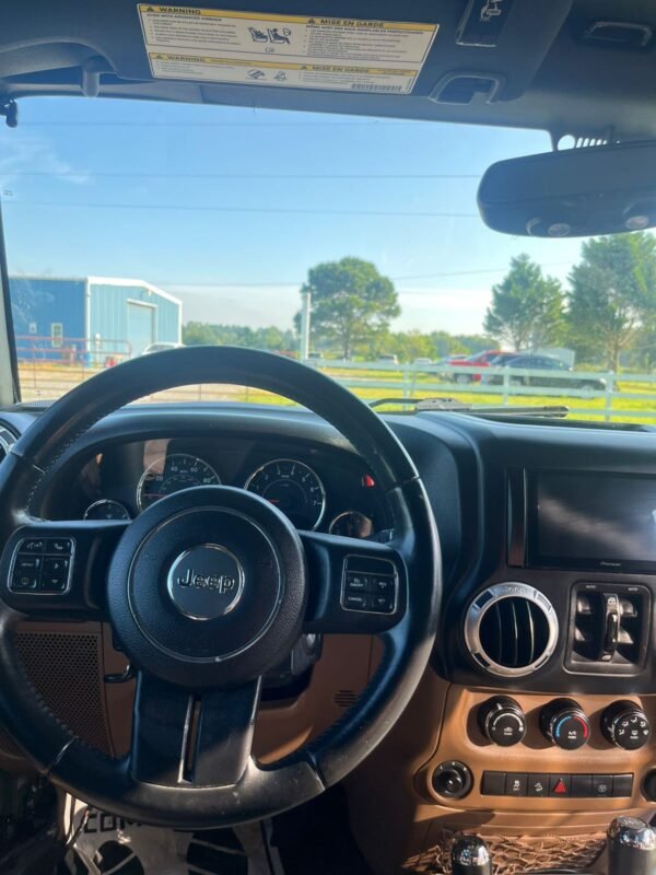MA 2015 Jeep Wrangler Rubicon 76.000 millas