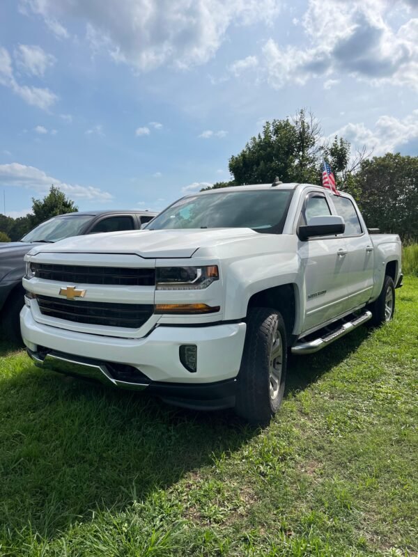 2017 Chevrolet Silverado 70.000 millas