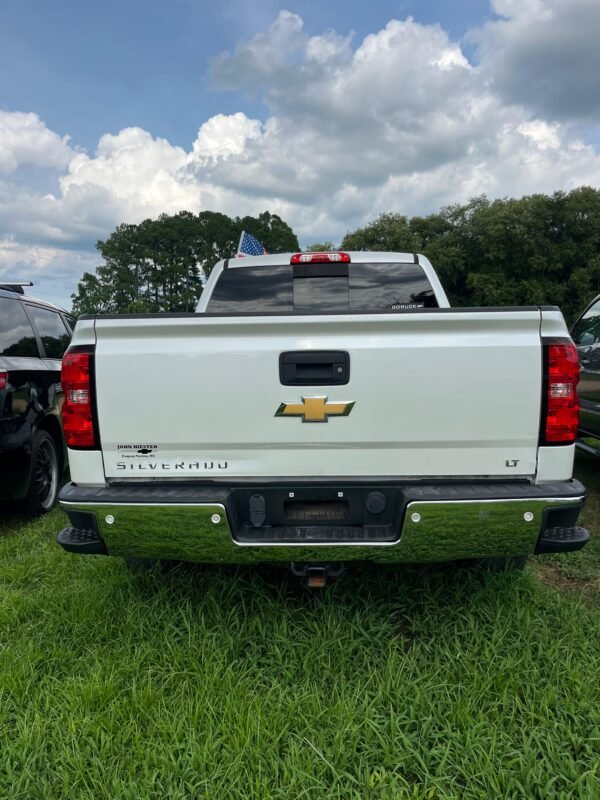 2017 Chevrolet Silverado 70.000 millas