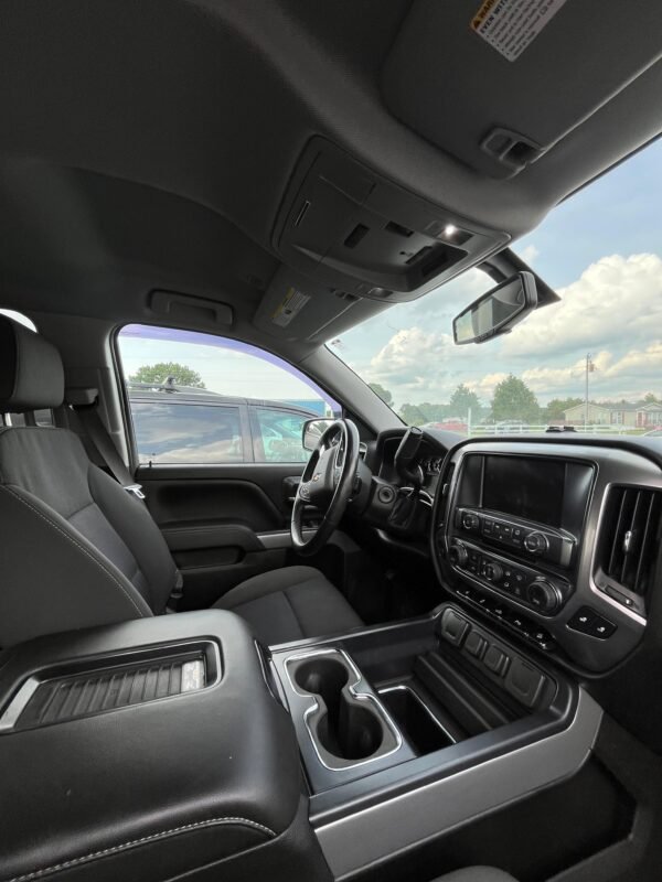 2017 Chevrolet Silverado 70.000 millas