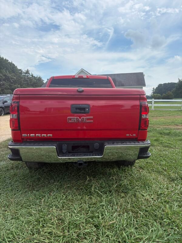 2014 GMC SIERRA | 143mil millas