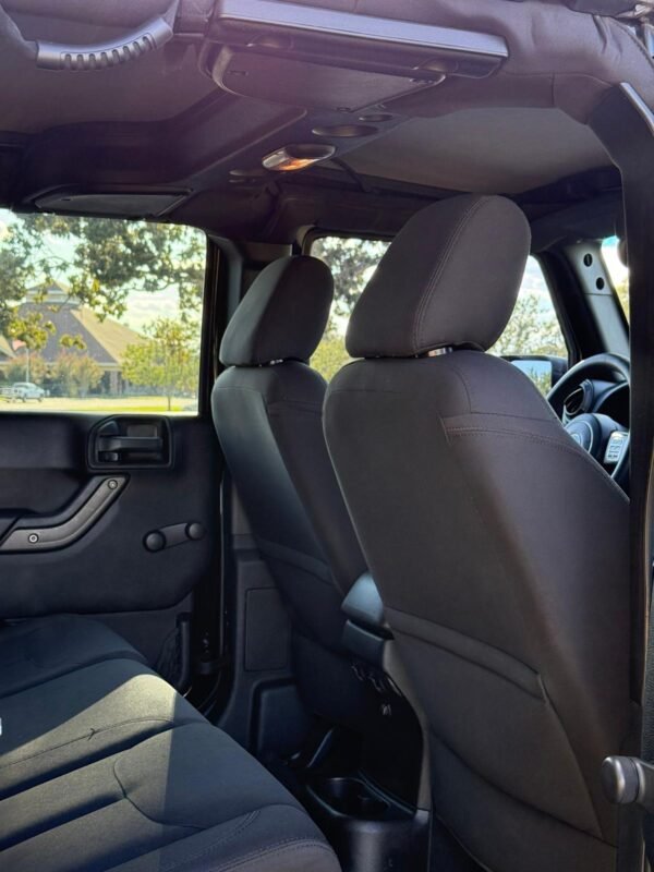 2016 Jeep Wrangler Unlimited Sport | 76 millas