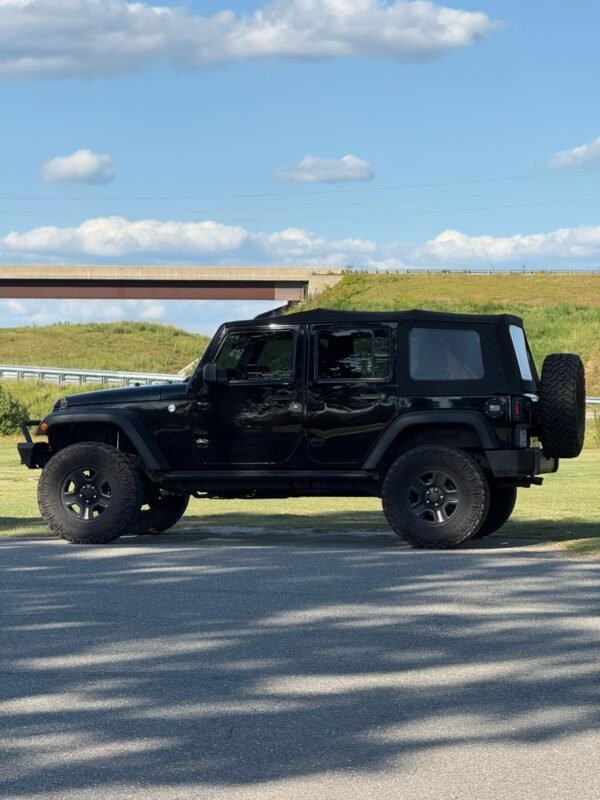 2016 Jeep Wrangler Unlimited Sport | 76 millas
