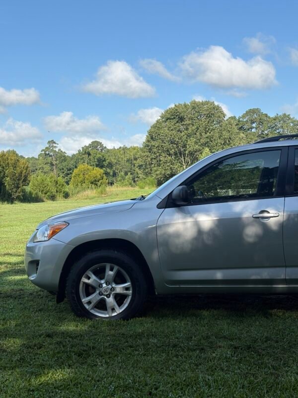 2012 Toyota RAV4 | 80mil millas