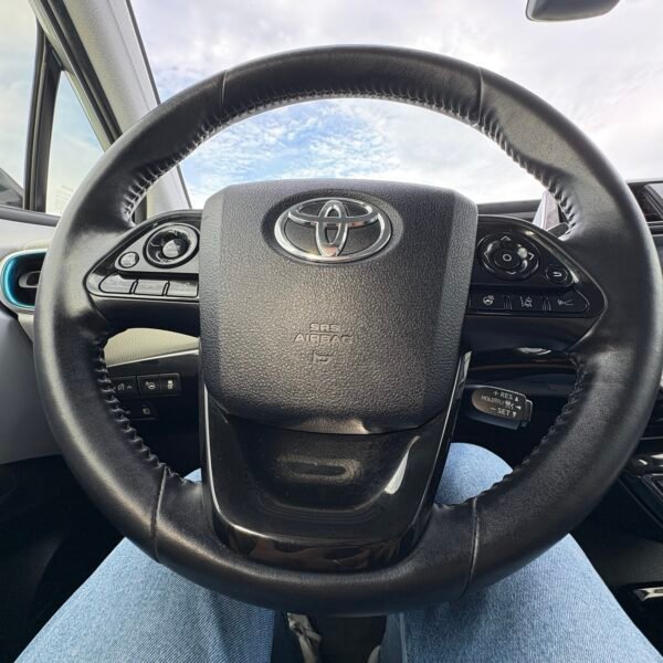 2019 Toyota Prius Hibrido | 113mil millas