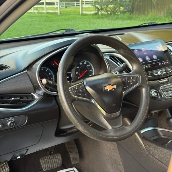 2020 Chevrolet Malibu | 63mil millas