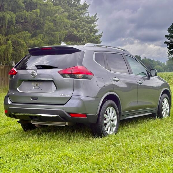2017 Nissan Rogue SW | 86mil millas