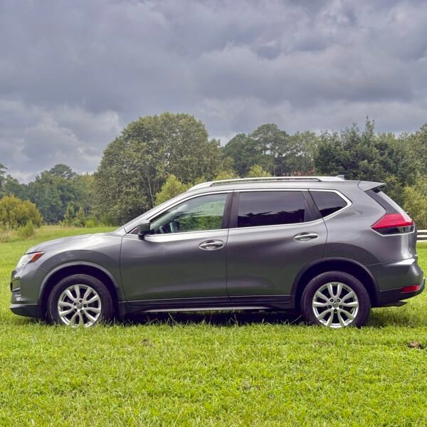 2017 Nissan Rogue SW | 86mil millas