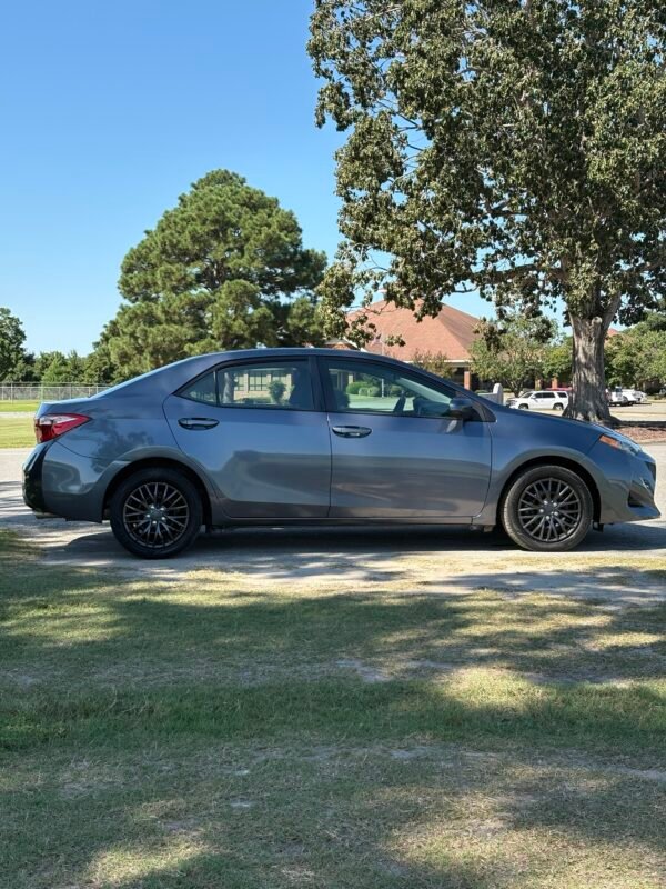 2019 Toyota Corolla | 63mil millas