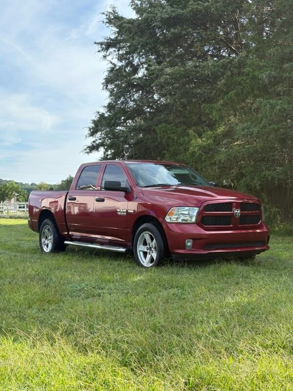 2014 Dodge RAM 1500 | 108mil millas