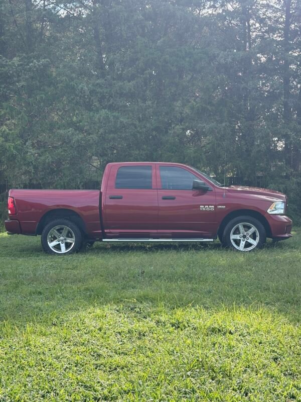 2014 Dodge RAM 1500 | 108mil millas