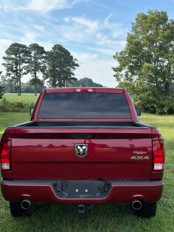 2014 Dodge RAM 1500 | 108mil millas