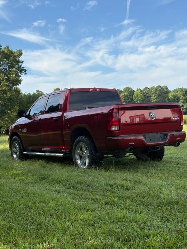 2014 Dodge RAM 1500 | 108mil millas