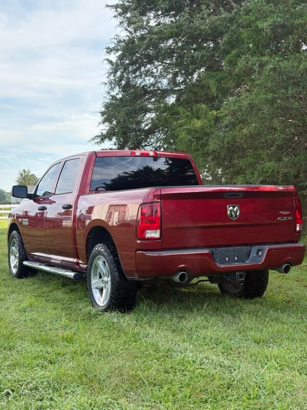 2014 Dodge RAM 1500 | 108mil millas