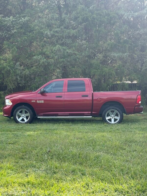 2014 Dodge RAM 1500 | 108mil millas