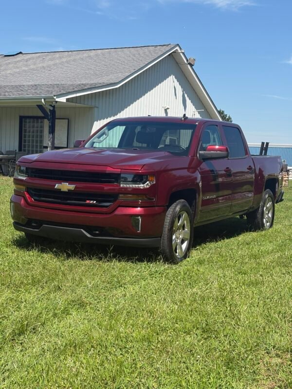 2017 Chevrolet Silverado LT | 116mil millas