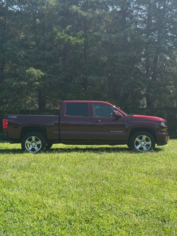 2017 Chevrolet Silverado LT | 116mil millas