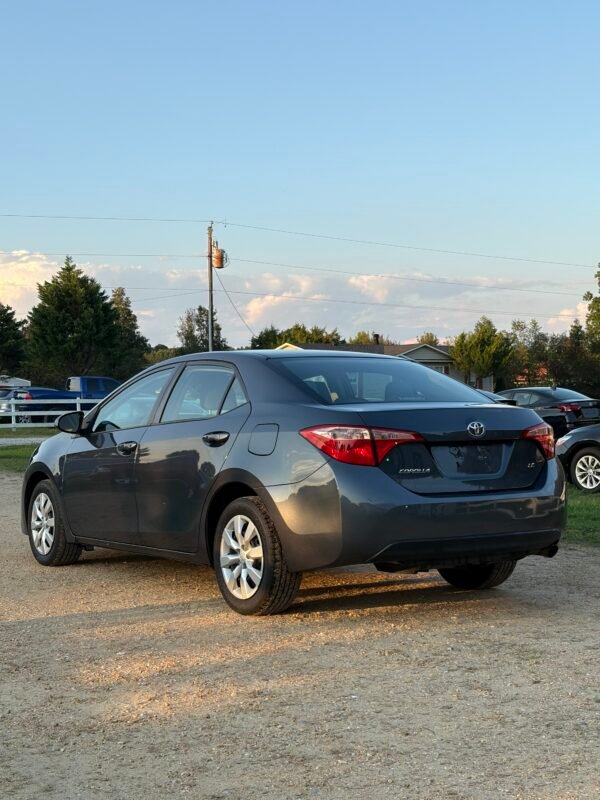 2019 Toyota Corolla | 63mil millas