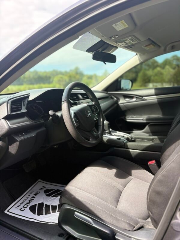 2020 Honda Civic LX | 81mil millas