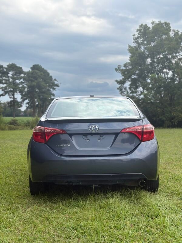 2018 Toyota Corolla L | 103mil millas