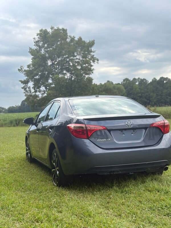 2018 Toyota Corolla L | 103mil millas