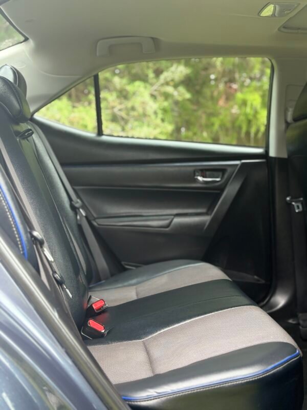 2018 Toyota Corolla L | 103mil millas