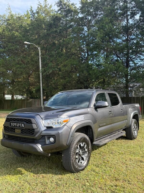 2018 TOYOTA TACOMA DOUBLE-CAB - TRD OFF-ROAD PICKUP