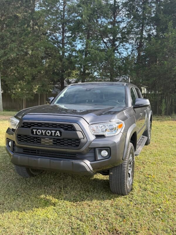 2018 TOYOTA TACOMA DOUBLE-CAB - TRD OFF-ROAD PICKUP