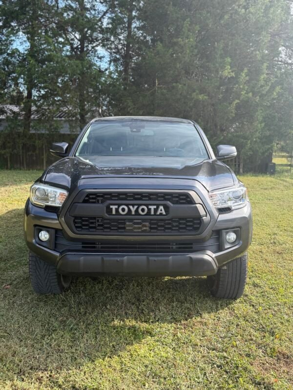 2018 TOYOTA TACOMA DOUBLE-CAB - TRD OFF-ROAD PICKUP