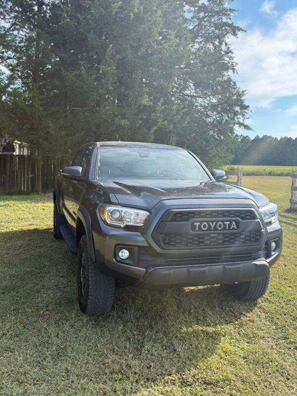 2018 TOYOTA TACOMA DOUBLE-CAB - TRD OFF-ROAD PICKUP