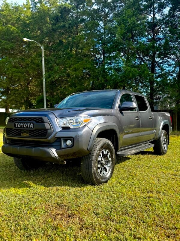 2018 TOYOTA TACOMA DOUBLE-CAB - TRD OFF-ROAD PICKUP