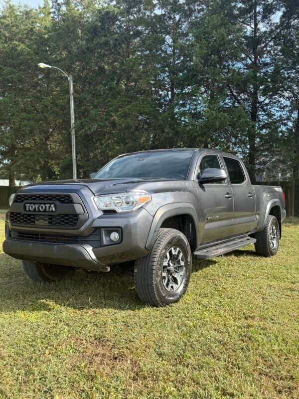2018 TOYOTA TACOMA DOUBLE-CAB - TRD OFF-ROAD PICKUP
