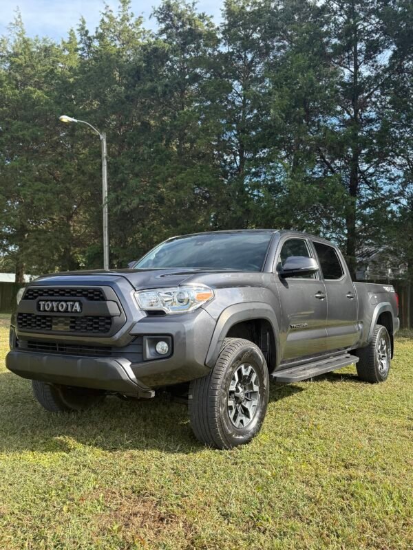 2018 TOYOTA TACOMA DOUBLE-CAB - TRD OFF-ROAD PICKUP