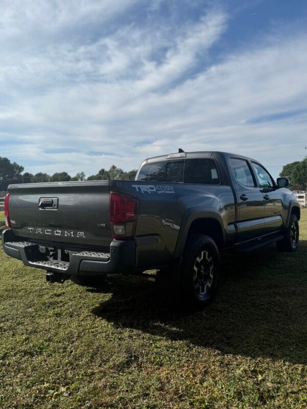 2018 TOYOTA TACOMA DOUBLE-CAB - TRD OFF-ROAD PICKUP
