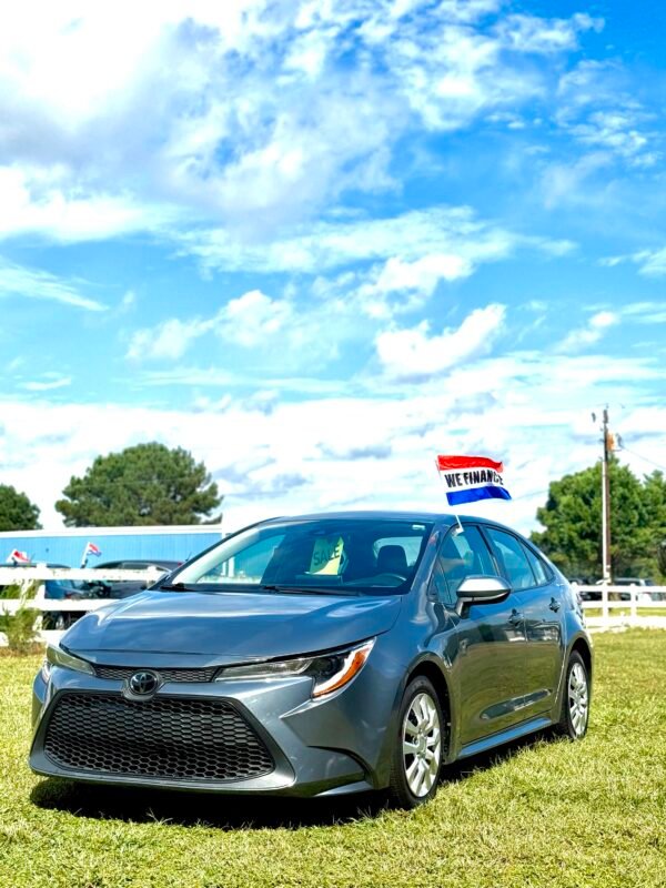 2020 TOYOTA COROLA LE.  |  71 mil millas