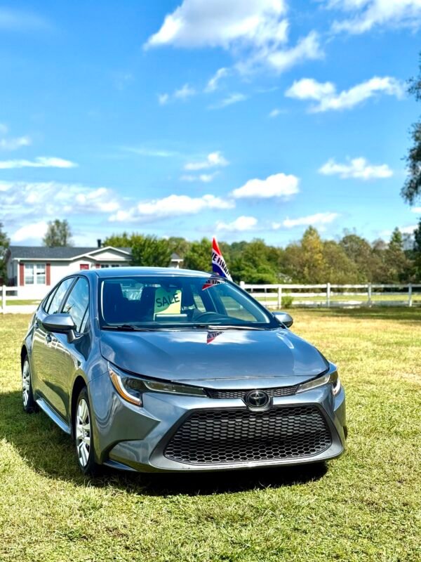 2020 TOYOTA COROLA LE.  |  71 mil millas