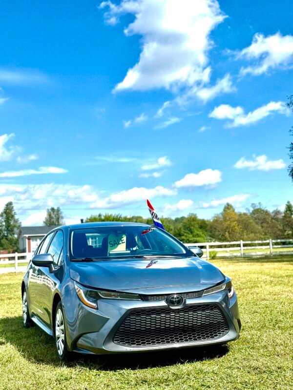 2020 TOYOTA COROLA LE.  |  71 mil millas