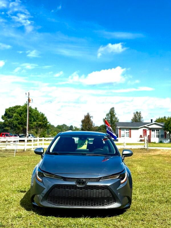 2020 TOYOTA COROLA LE.  |  71 mil millas