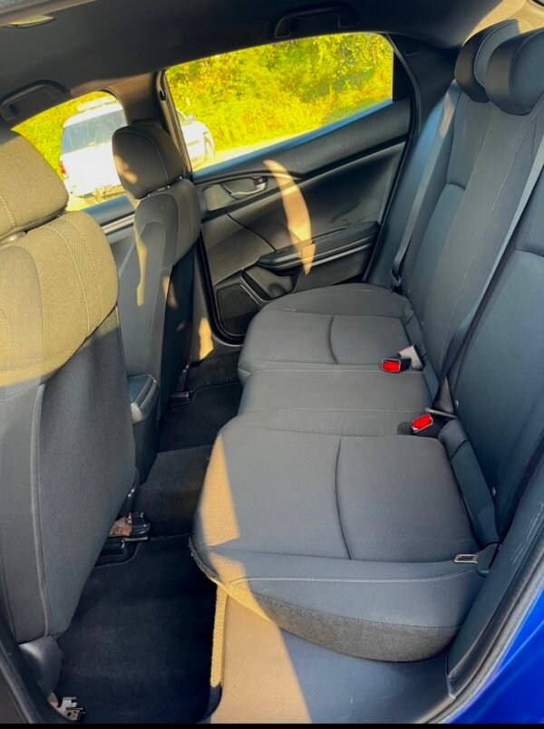 2017 Honda Civic LX Sedan  |. 96mil millas