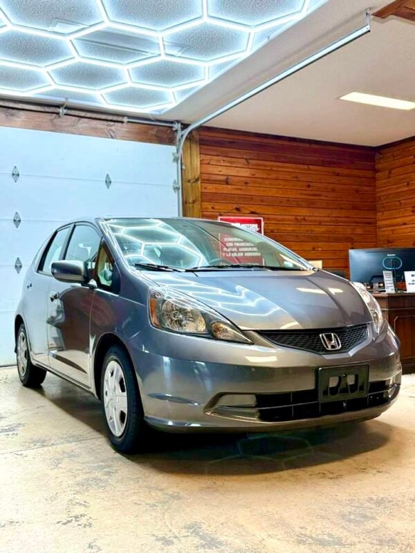 2013 HONDA FIT 55,000 mills
