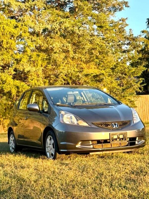 2013 HONDA FIT 55,000 mills