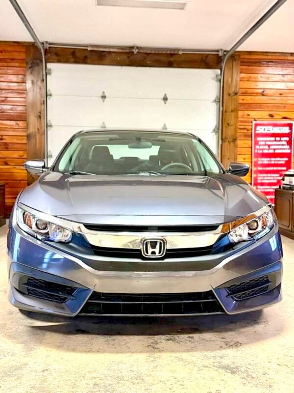 2017 HONDA CIVIC EX 45,000 MILLAS