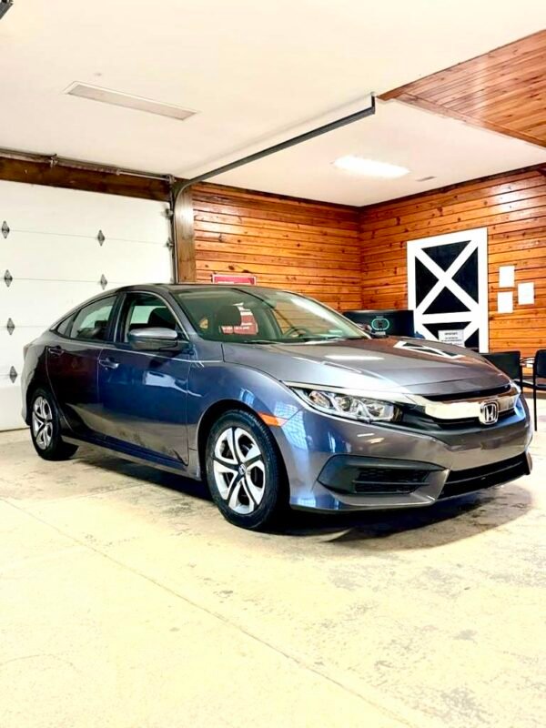 2017 HONDA CIVIC EX 45,000 MILLAS