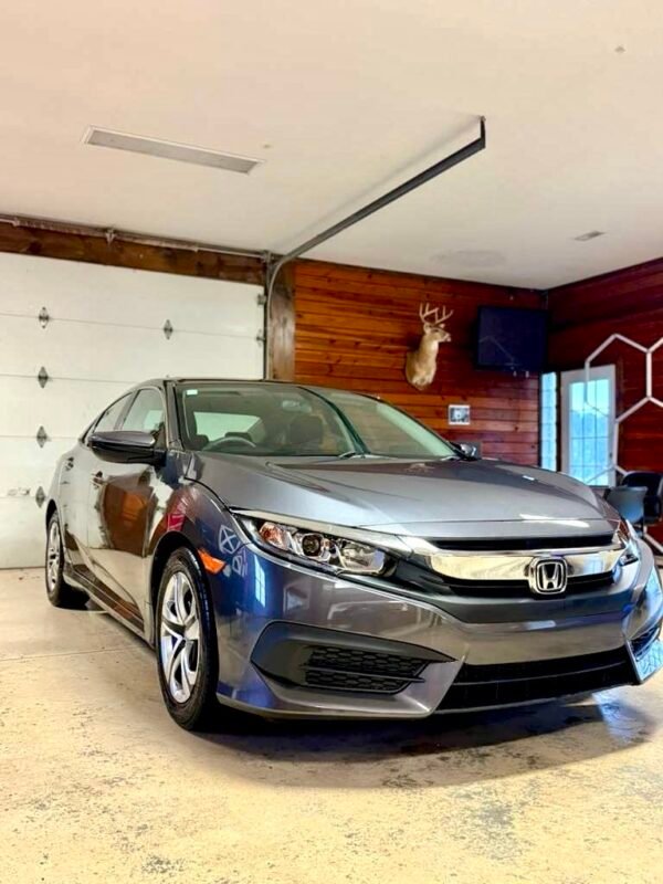 2017 HONDA CIVIC EX 45,000 MILLAS